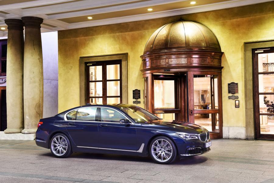  BMW 730d 2016 года  (ZA) (фото 4 из 30)